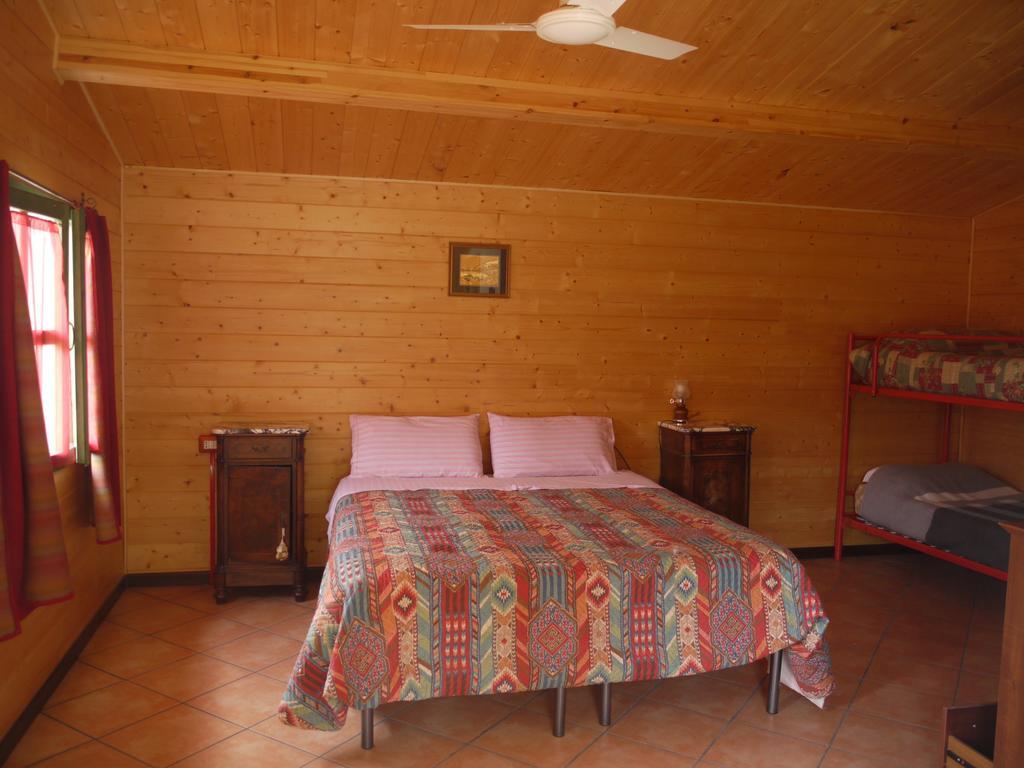 פלומינימאג'ורה Su Trabi B&B חדר תמונה
